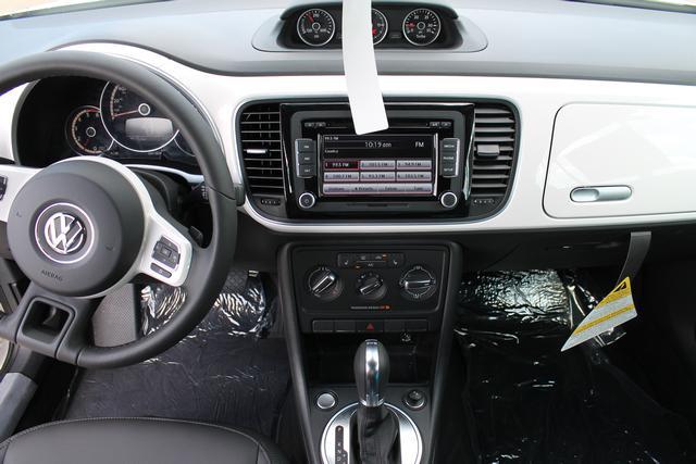 2013 Volkswagen Beetle Access Cab SR5 1 Owner