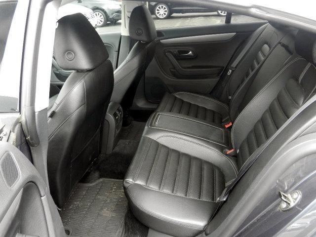 2010 Volkswagen CC 2008 Kia LX