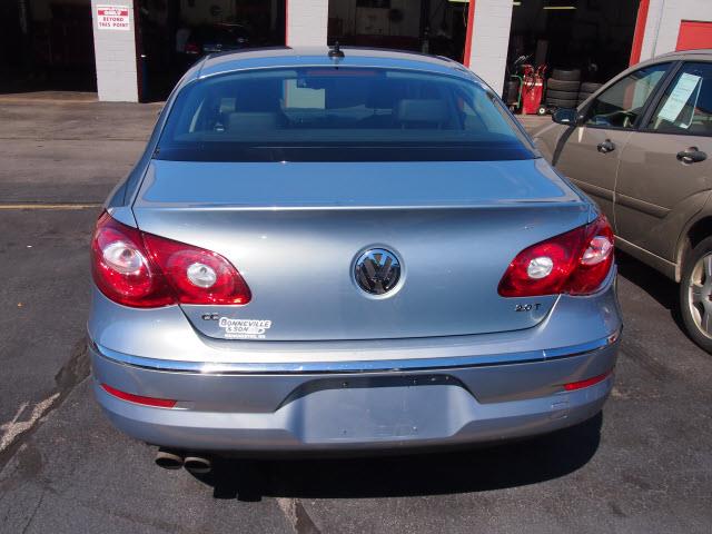 2010 Volkswagen CC SE 4X4 3RD ROW