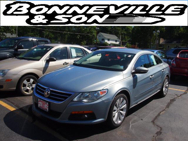 2010 Volkswagen CC SE 4X4 3RD ROW