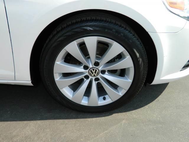 2010 Volkswagen CC ALL Wheel Drive - NEW Tires