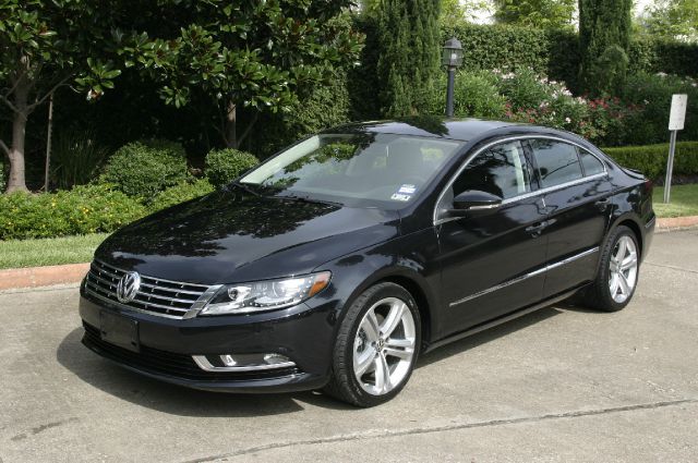 2013 Volkswagen CC 3.2 Quattro S-line AWD Sedan