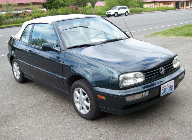 1998 Volkswagen Cabrio FWD 4dr Sport