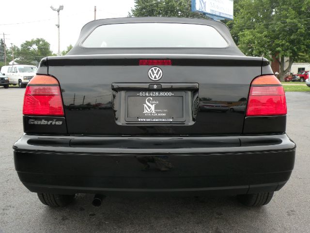 1998 Volkswagen Cabrio S Sedan