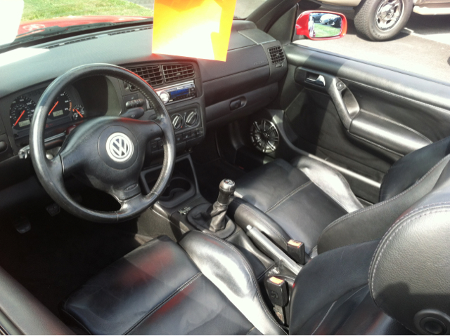 1999 Volkswagen Cabrio FWD 4dr Sport