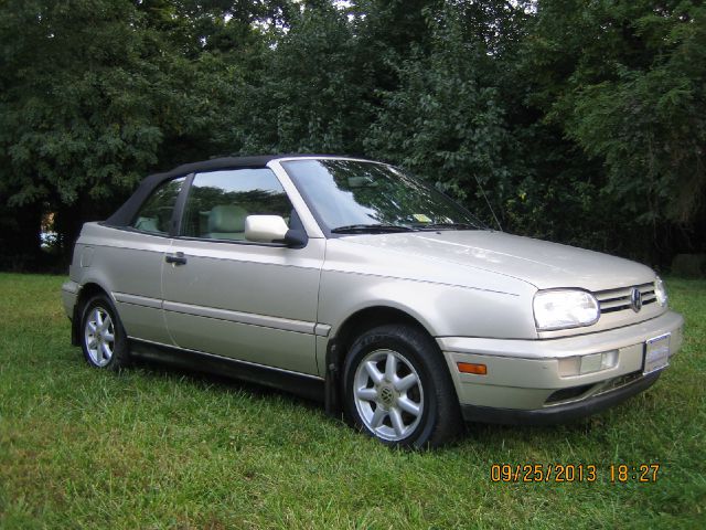1999 Volkswagen Cabrio FWD 4dr Sport