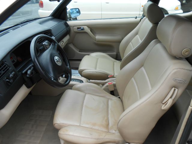 2000 Volkswagen Cabrio FWD 4dr Sport