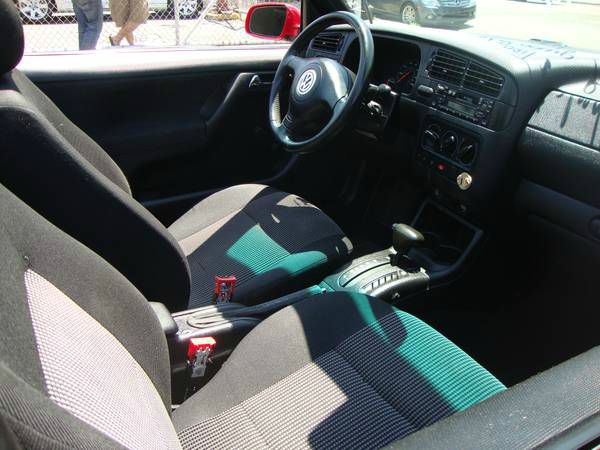 2001 Volkswagen Cabrio S Sedan