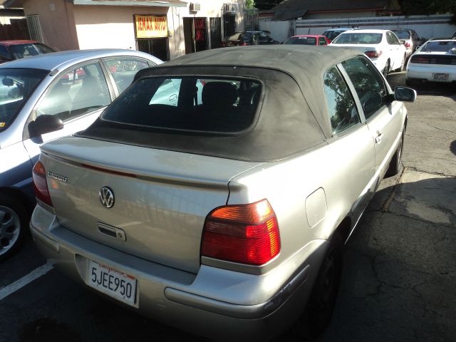 2001 Volkswagen Cabrio S Sedan