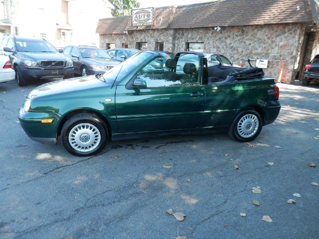 2001 Volkswagen Cabrio S Sedan