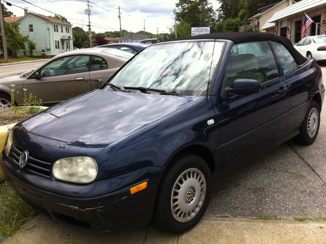 2001 Volkswagen Cabrio S Sedan