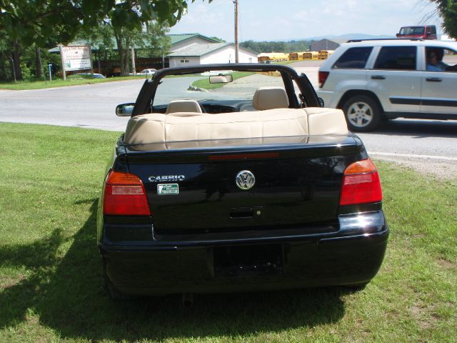 2002 Volkswagen Cabrio SE Crew Cab 4WD FFV