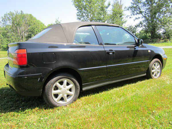 2002 Volkswagen Cabrio S Sedan