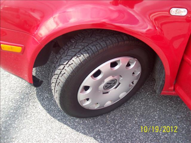 2005 Volkswagen City Golf LX Coupe,1500 Down 275 Month