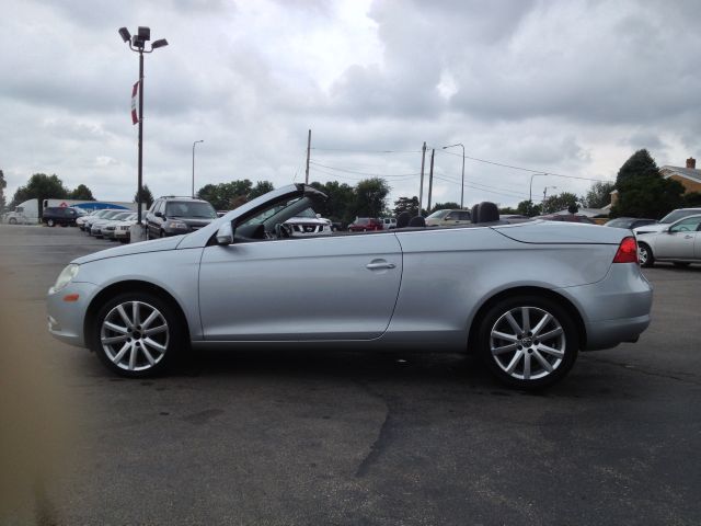 2007 Volkswagen Eos Wagon SE