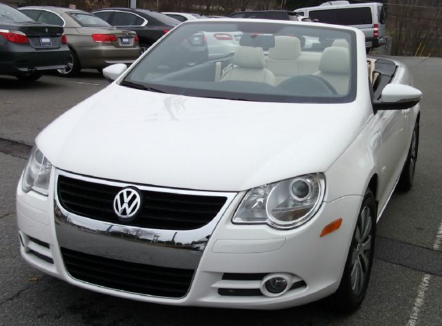 2007 Volkswagen Eos Wagon SE