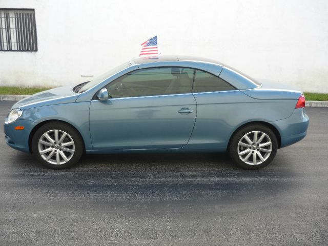 2007 Volkswagen Eos 2006 Ford LX