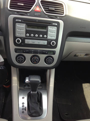 2007 Volkswagen Eos Wagon SE