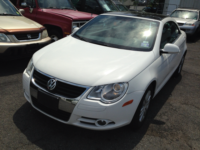 2007 Volkswagen Eos Wagon SE