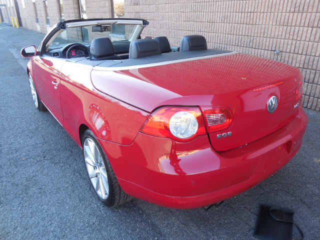 2007 Volkswagen Eos 7 Passenger Quad Seating 4 Door