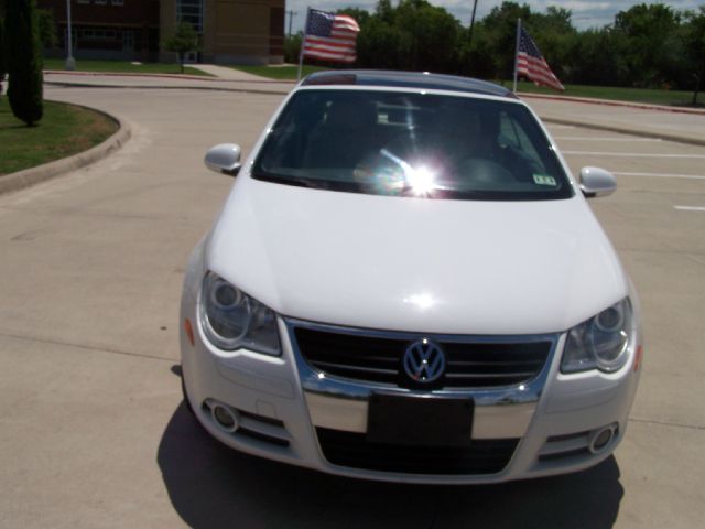 2007 Volkswagen Eos Wagon SE