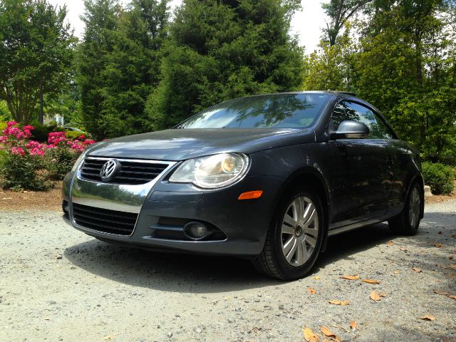 2007 Volkswagen Eos Wagon SE
