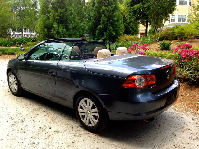2007 Volkswagen Eos Wagon SE