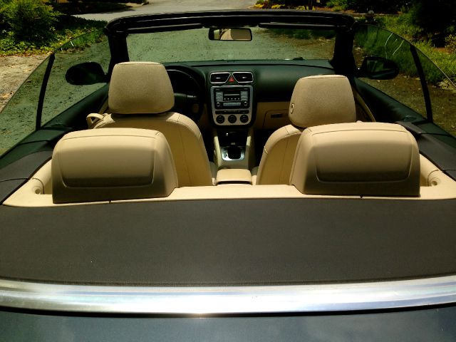 2007 Volkswagen Eos Wagon SE