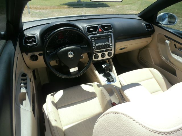 2008 Volkswagen Eos Series 4
