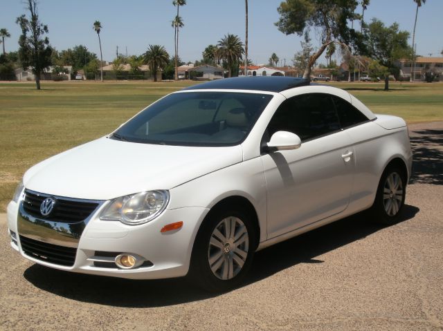 2008 Volkswagen Eos Series 4