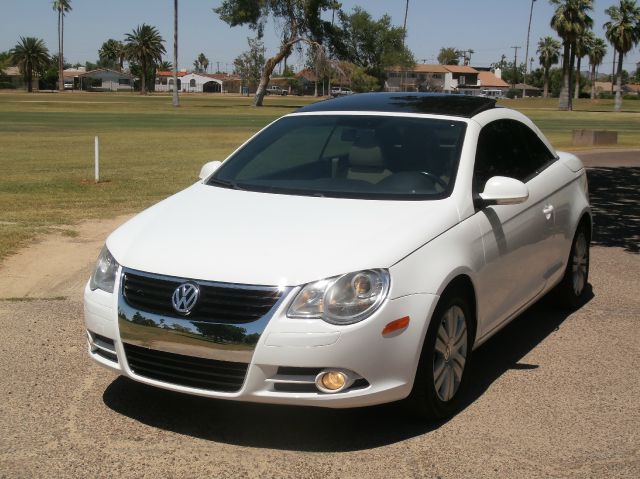 2008 Volkswagen Eos Series 4