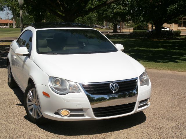 2008 Volkswagen Eos Series 4