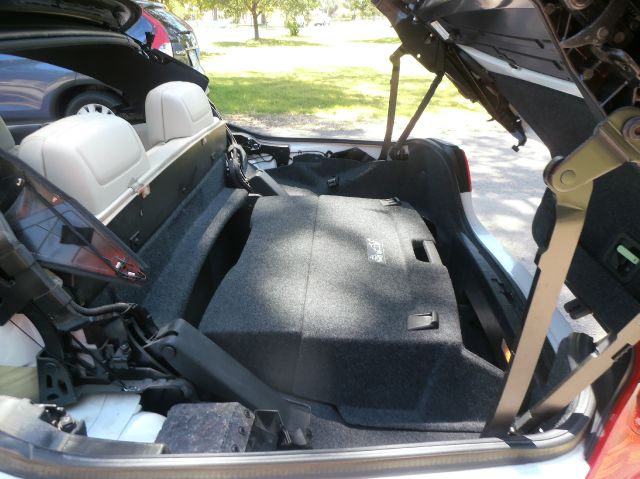 2008 Volkswagen Eos Series 4