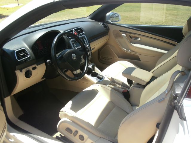 2008 Volkswagen Eos Series 4