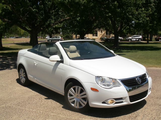 2008 Volkswagen Eos Series 4
