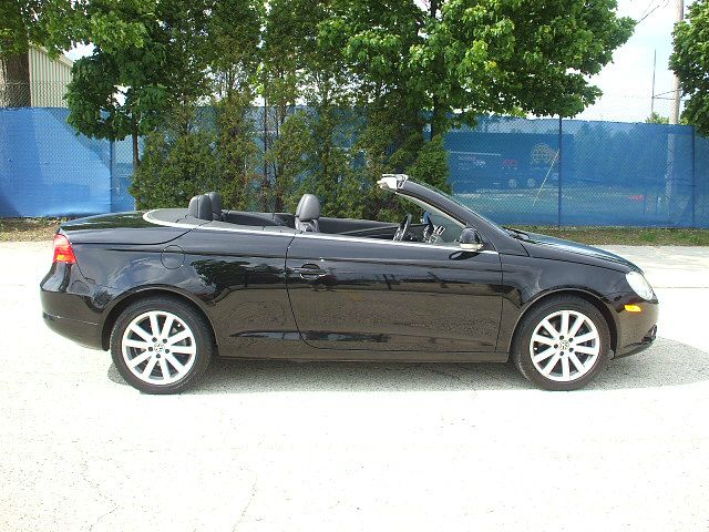 2008 Volkswagen Eos Series 4