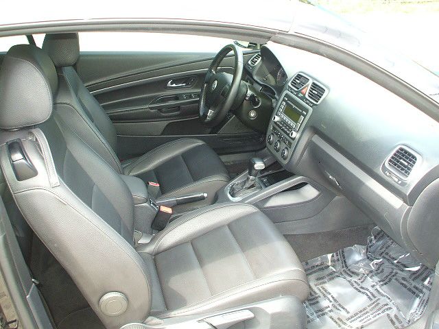 2008 Volkswagen Eos Series 4