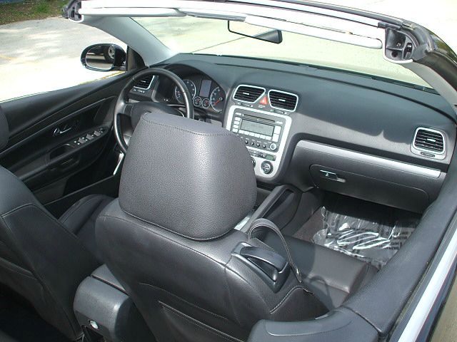2008 Volkswagen Eos Series 4