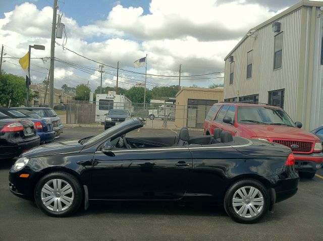 2008 Volkswagen Eos Series 4