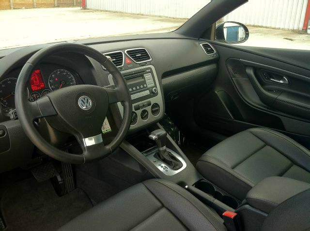 2008 Volkswagen Eos Series 4