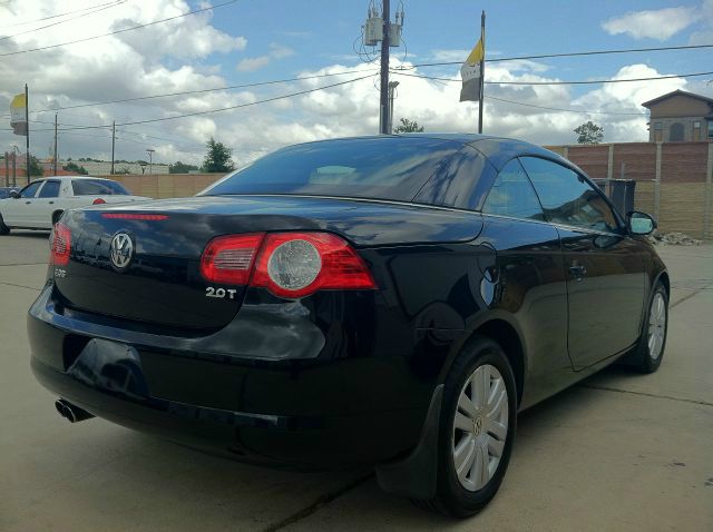 2008 Volkswagen Eos Series 4