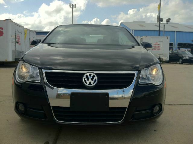 2008 Volkswagen Eos Series 4