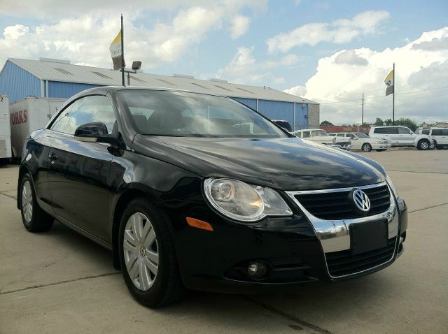 2008 Volkswagen Eos Series 4