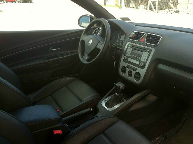 2008 Volkswagen Eos Series 4