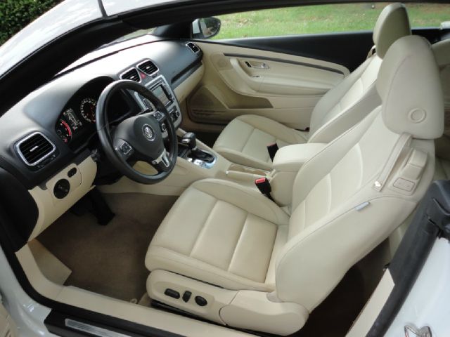 2010 Volkswagen Eos 4x4 LTZ