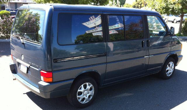 1993 Volkswagen EuroVan Deluxe Sport