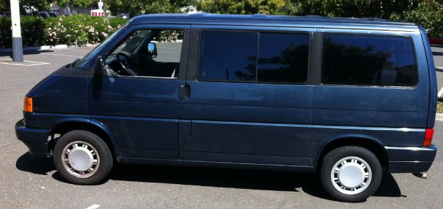 1993 Volkswagen EuroVan Deluxe Sport