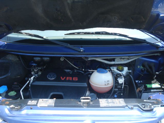 1999 Volkswagen EuroVan FWD 4dr Sport