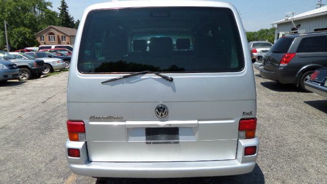 2001 Volkswagen EuroVan Deluxe Sport
