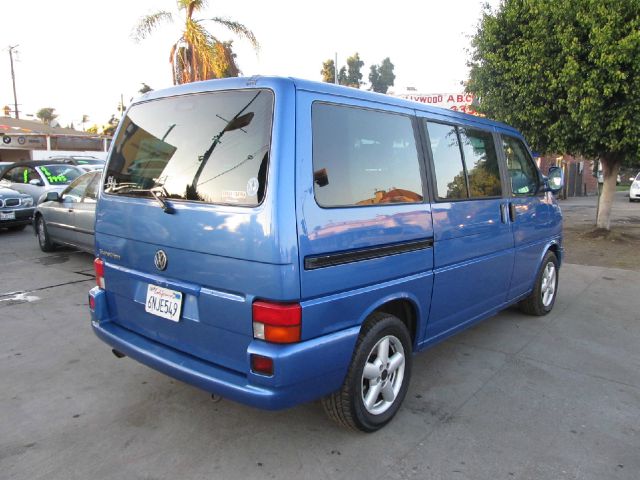 2002 Volkswagen EuroVan Deluxe Sport